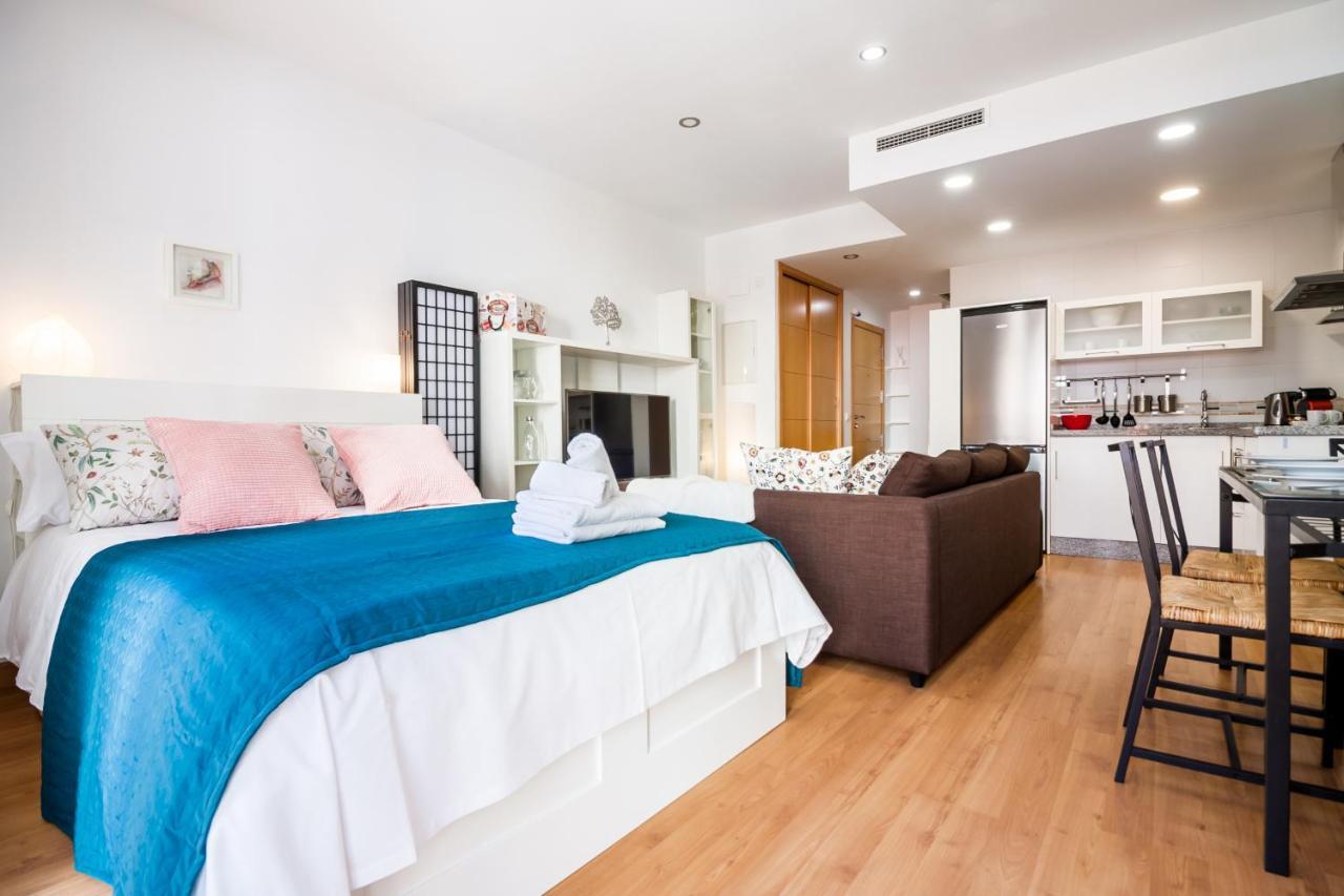 מאלגה Sea & Wave Adela Boutique Apartment מראה חיצוני תמונה
