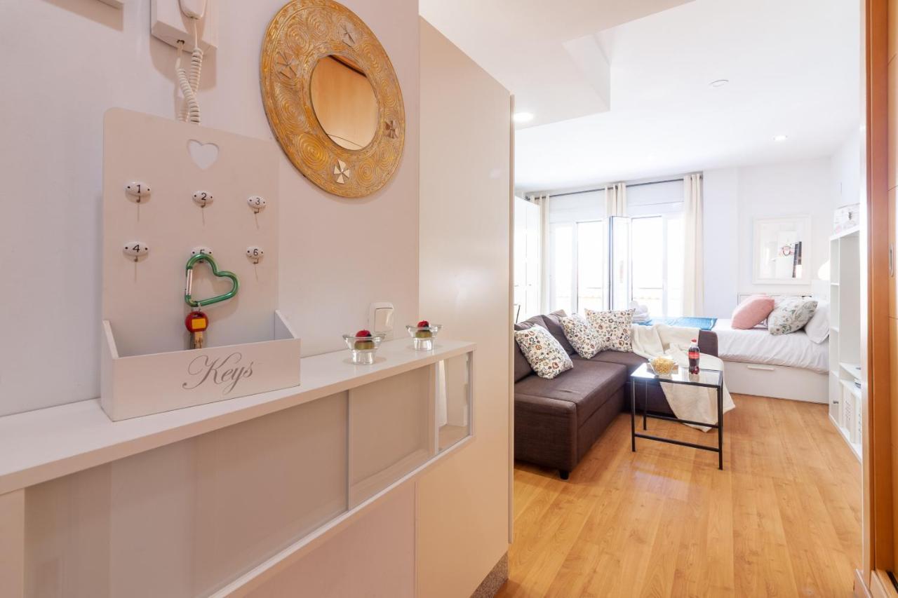 מאלגה Sea & Wave Adela Boutique Apartment מראה חיצוני תמונה