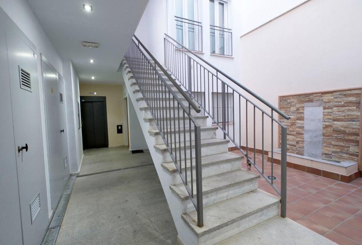 מאלגה Sea & Wave Adela Boutique Apartment מראה חיצוני תמונה